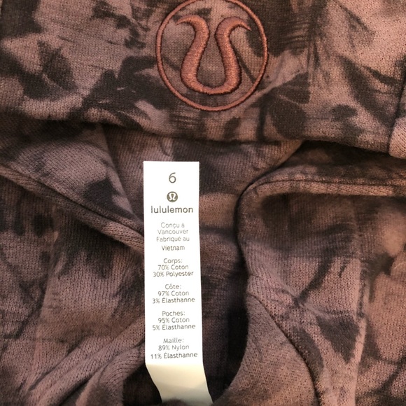 NWOT Lululemon scuba hoodie - Picture 4 of 4